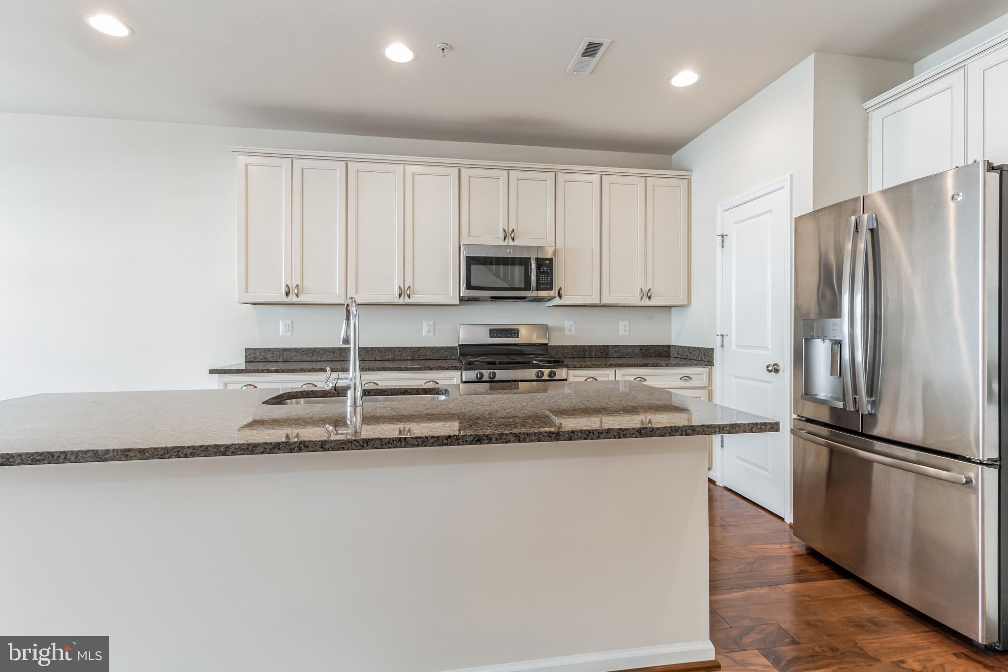 1133 Red Hawk Way Severn, MD 21144 - Photo 3 of 30 Gallery Image 3