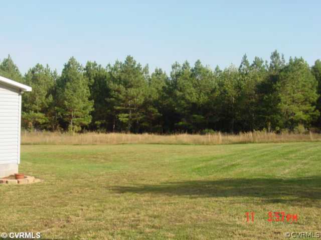 4601 Namozine Road Ford, VA 23850 - Photo 11 of 12 a view of an ocean from a yard