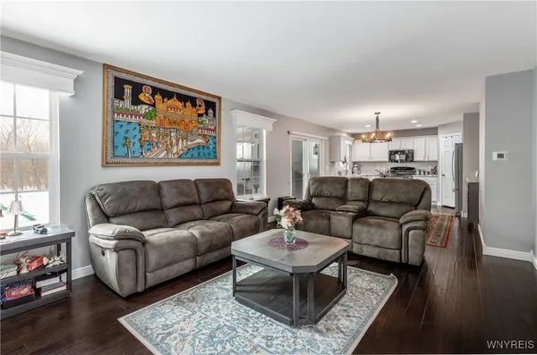 $474,900 | 5784 Willow Creek Lane, Cambria, NY 14132