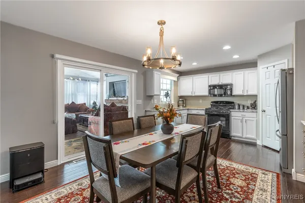 $474,900 | 5784 Willow Creek Lane, Cambria, NY 14132