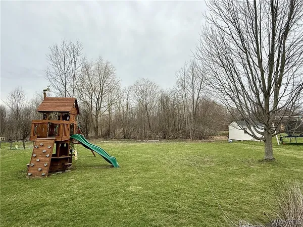 $474,900 | 5784 Willow Creek Lane, Cambria, NY 14132