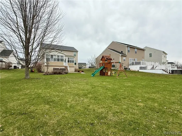 $474,900 | 5784 Willow Creek Lane, Cambria, NY 14132