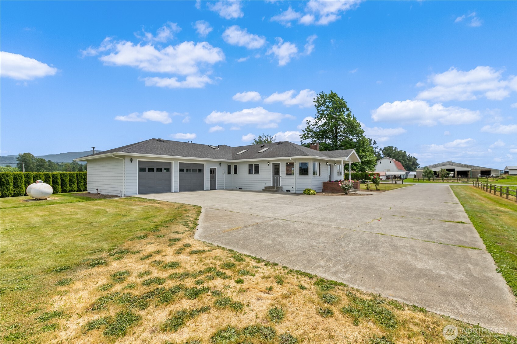 3084 Lindsay Road Everson, WA 98247 - Photo 3 of 36