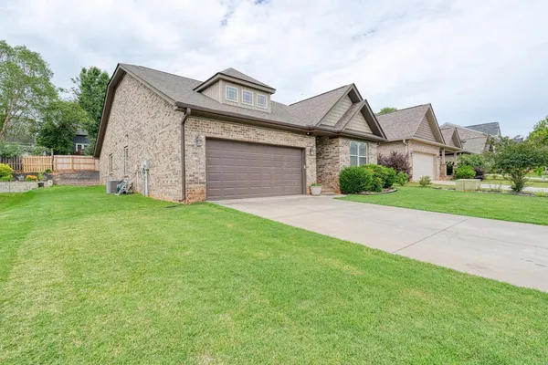 $349,900 | 770 Charleston Place, Duncan, SC 29334