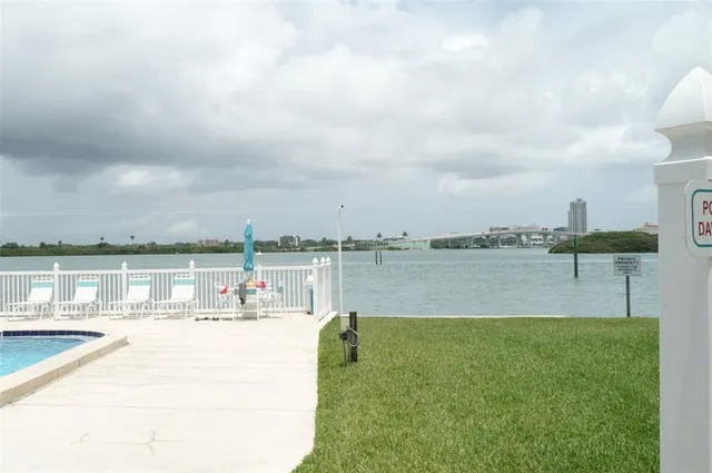 $3,000 | 845 South Gulfview Boulevard, Unit 110, Clearwater Beach, FL 33767