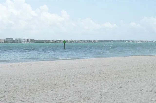 $3,000 | 845 South Gulfview Boulevard, Unit 110, Clearwater Beach, FL 33767