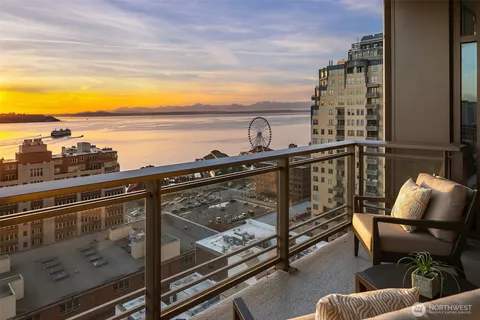 $1,645,000 | 1000 1st Avenue, Unit 1901, Seattle, WA 98104