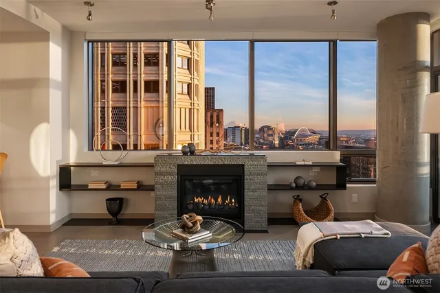 $1,795,000 | 1000 1st Avenue, Unit 1901, Seattle, WA 98104
