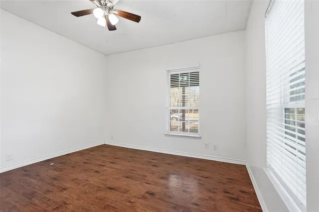 $1,050 | 900 West Morgan Street, Denison, TX 75020