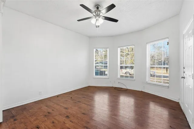 $1,050 | 900 West Morgan Street, Denison, TX 75020