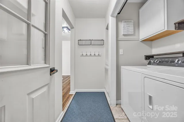 a view of walk in closet