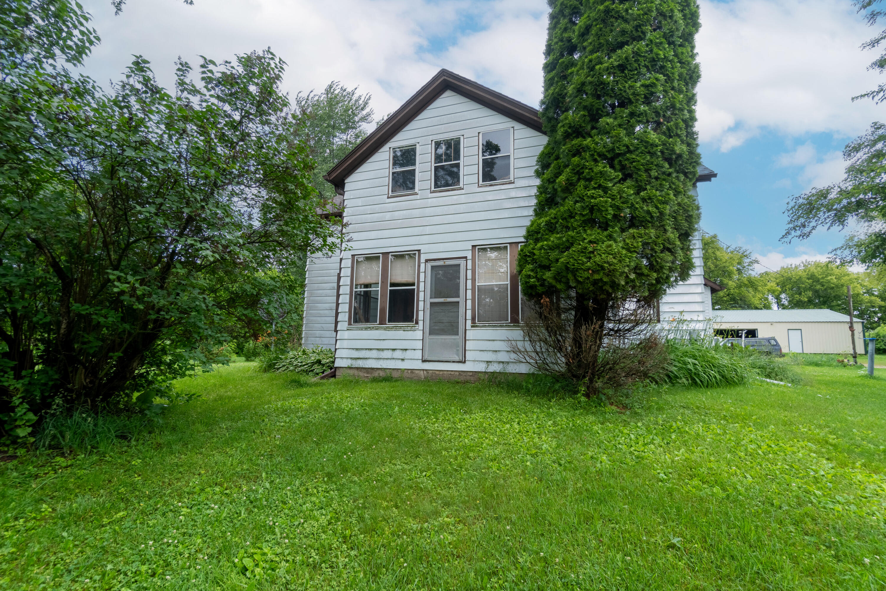 467 Lake Kegonsa Road Rutland, WI 53575 - Photo 1 of 1 front of house