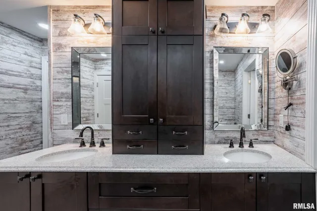 $489,900 | 1901 Spring Garden Road, Marion, IL 62959