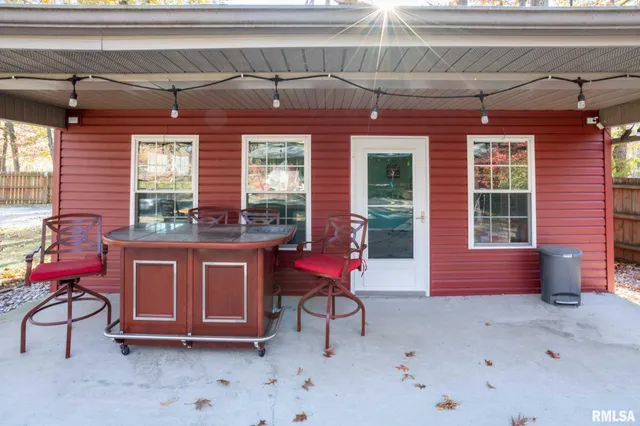 $489,900 | 1901 Spring Garden Road, Marion, IL 62959