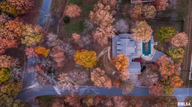 $489,900 | 1901 Spring Garden Road, Marion, IL 62959