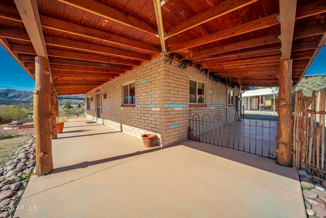 $279,900 | 18467 Niblick Way, Peeples Valley, AZ 86332