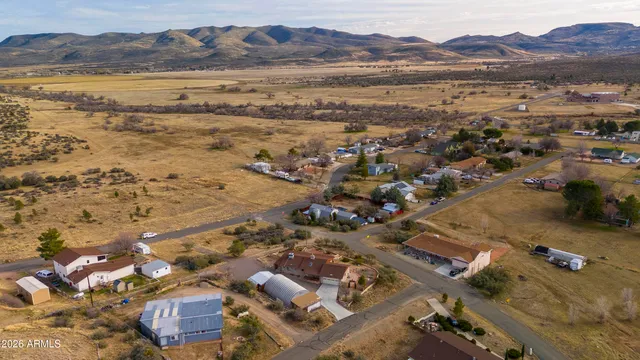 $279,900 | 18467 Niblick Way, Peeples Valley, AZ 86332