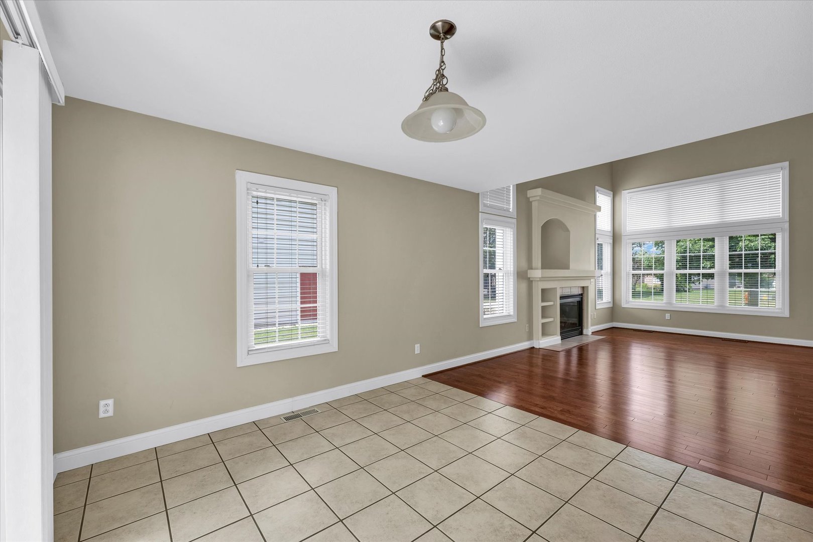 1208 Waters Edge Road Champaign, IL 61822 - Photo 12 of 53 Gallery Image 12