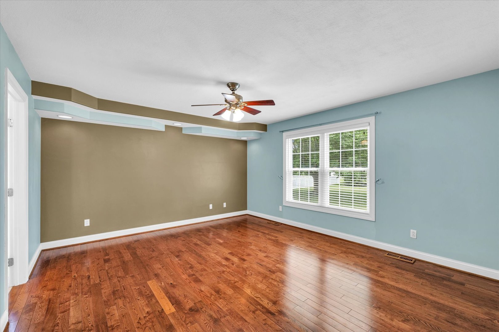 1208 Waters Edge Road Champaign, IL 61822 - Photo 23 of 53 Gallery Image 23