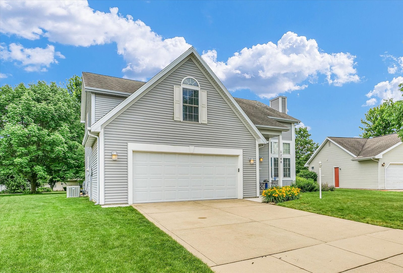 1208 Waters Edge Road Champaign, IL 61822 - Photo 3 of 53 Gallery Image 3