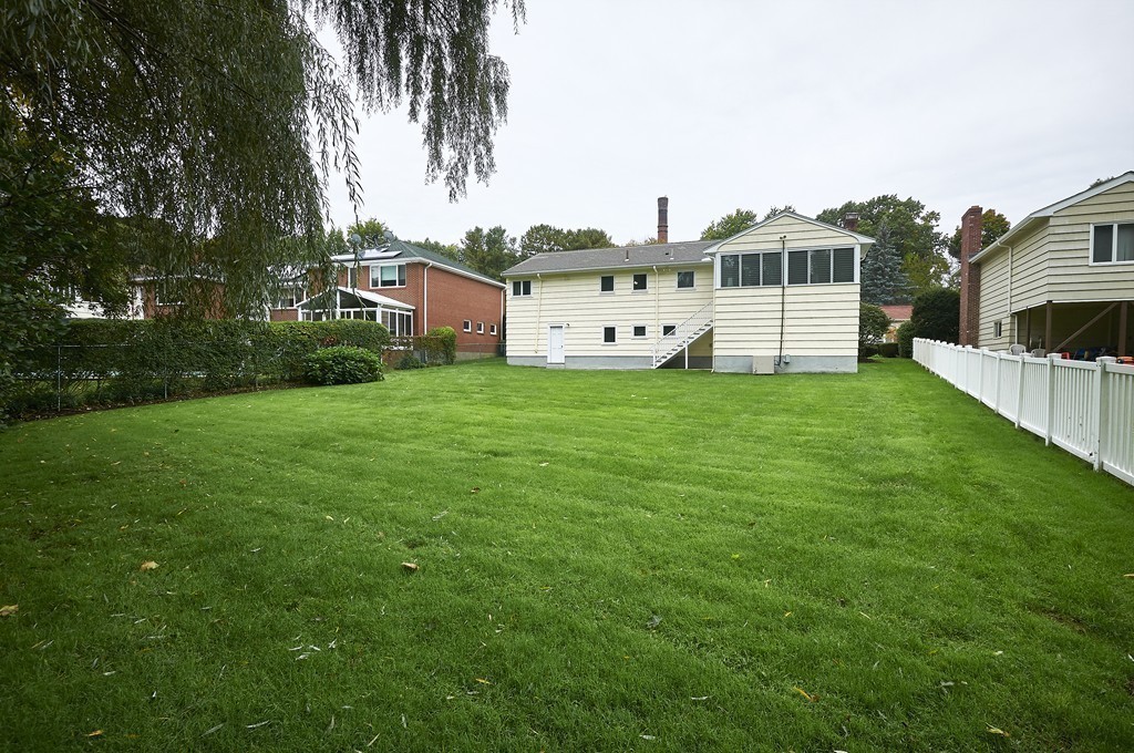 506 Clinton Road Brookline, MA 02467 - Photo 9 of 10