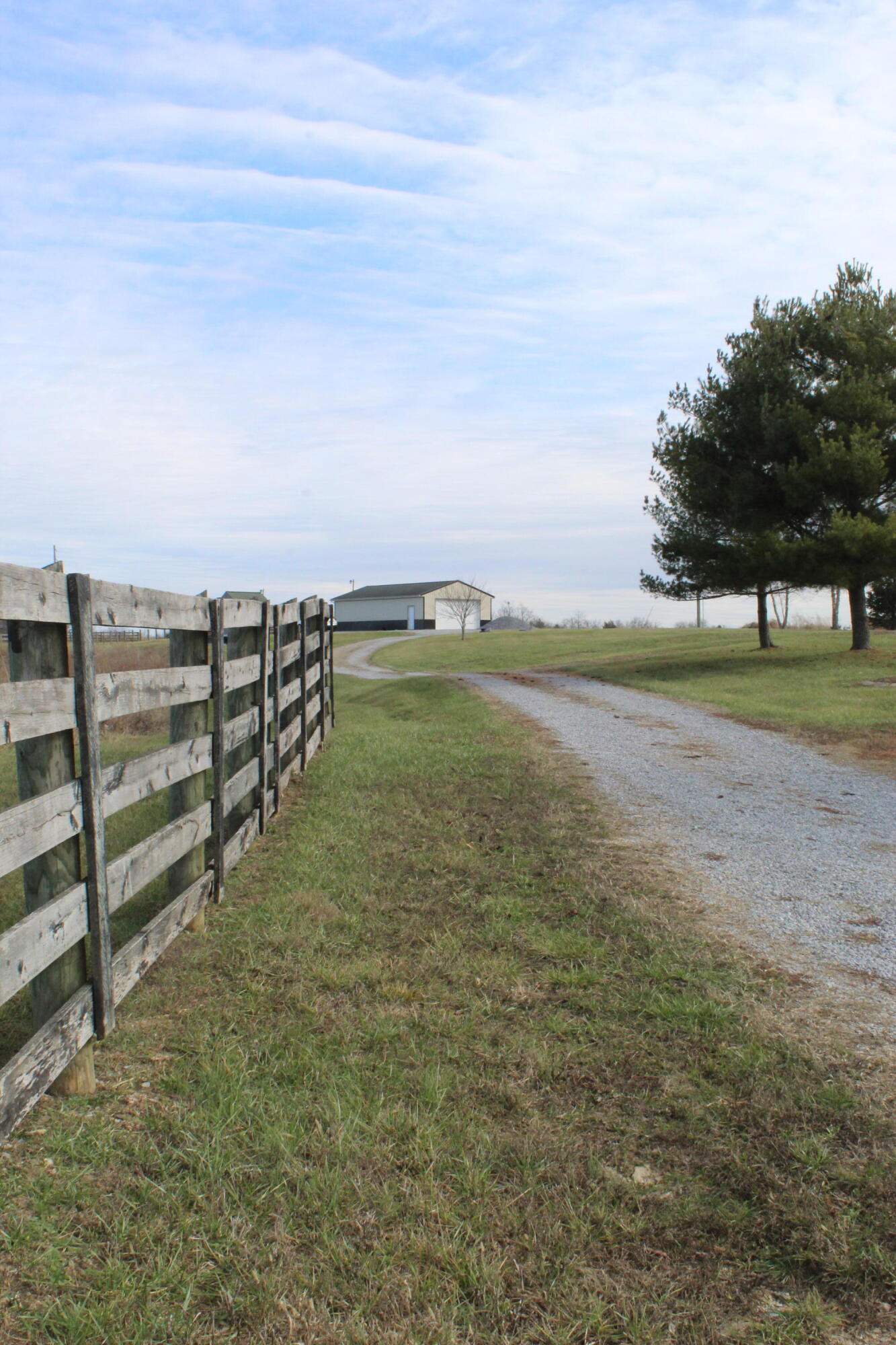 1110 Battlefield Road Perryville, KY 40468 - Photo 2 of 29 IMG_2498