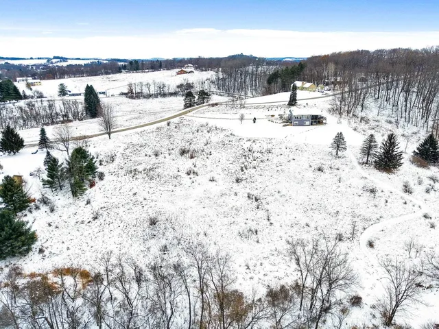 $20,000 | 2928-2929 Gatling Drive, La Valle, WI 53941