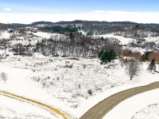 $20,000 | 2928-2929 Gatling Drive, La Valle, WI 53941