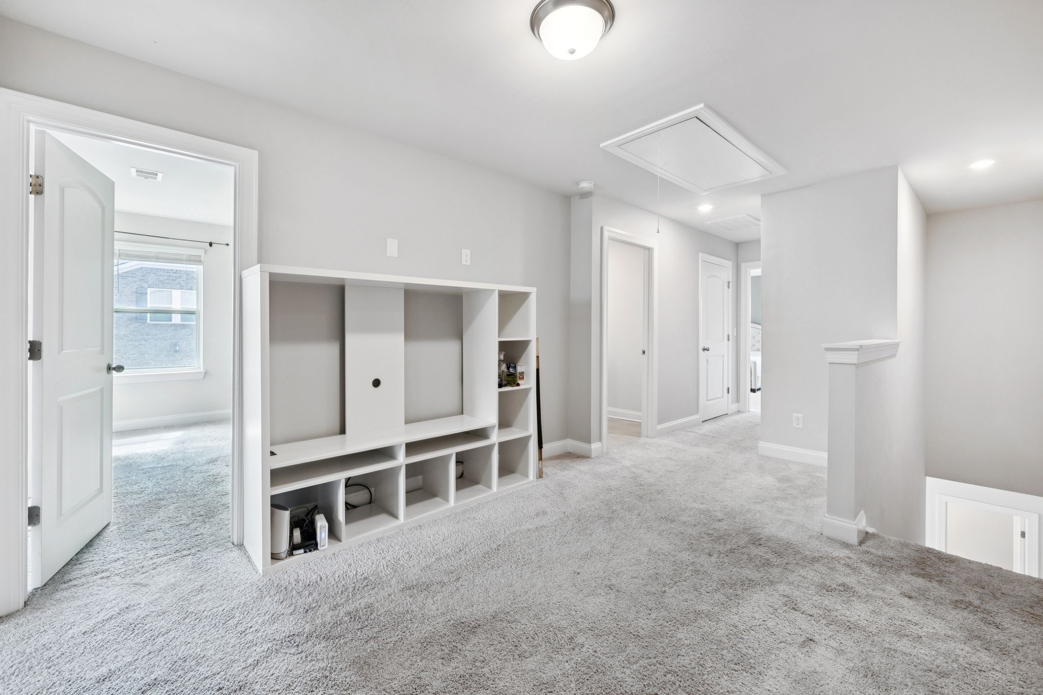 862 Longleaf Lane Columbia, TN 38401 - Photo 11 of 35 en empty room with windows