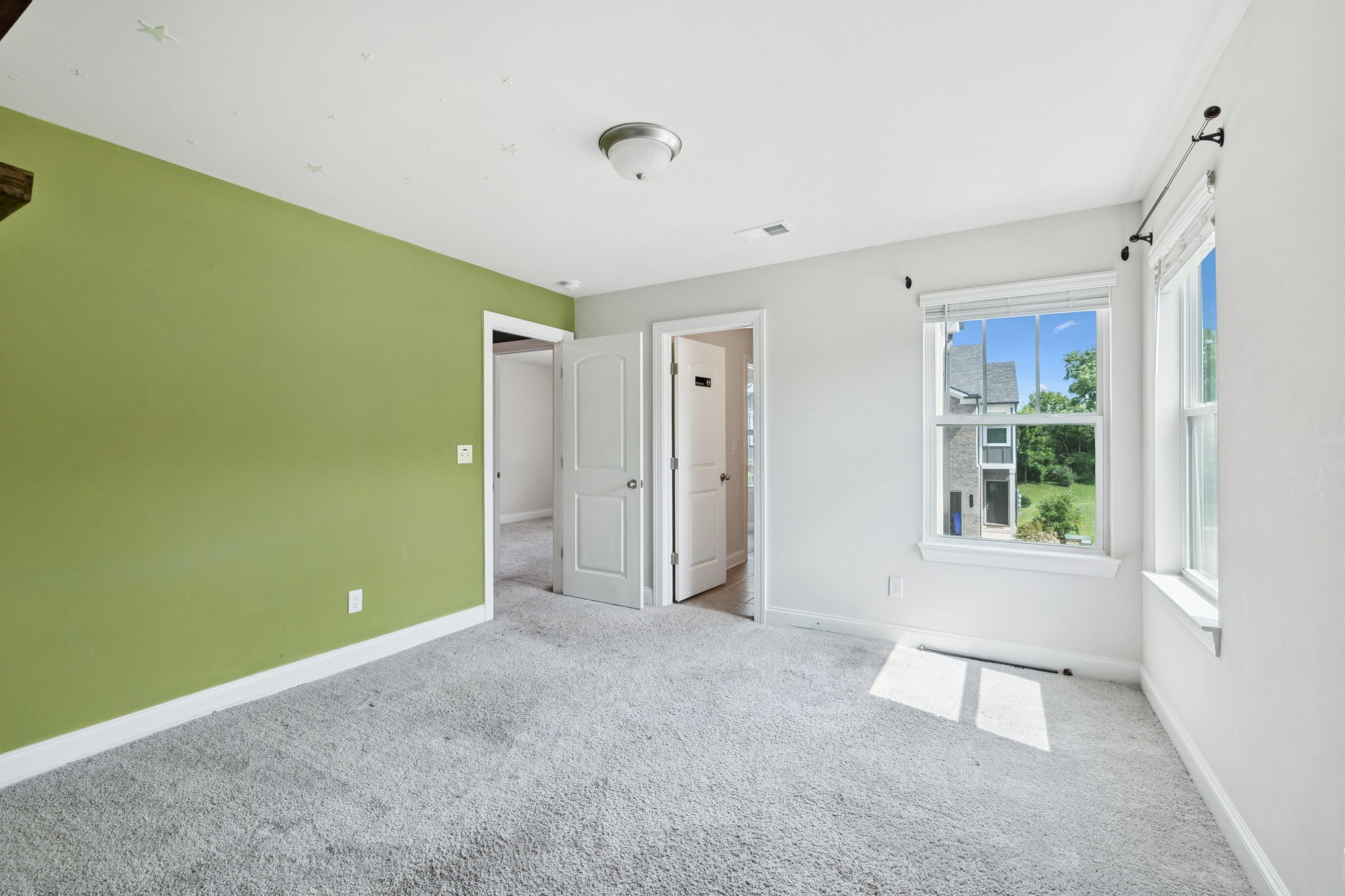 862 Longleaf Lane Columbia, TN 38401 - Photo 15 of 35 a view of an empty room with a window