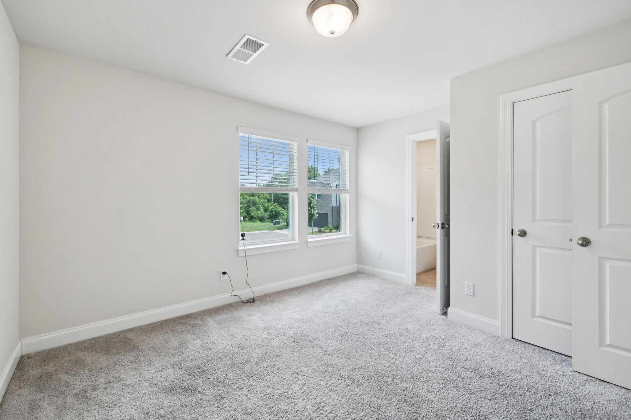 862 Longleaf Lane Columbia, TN 38401 - Photo 17 of 35 a view of an empty room with a window