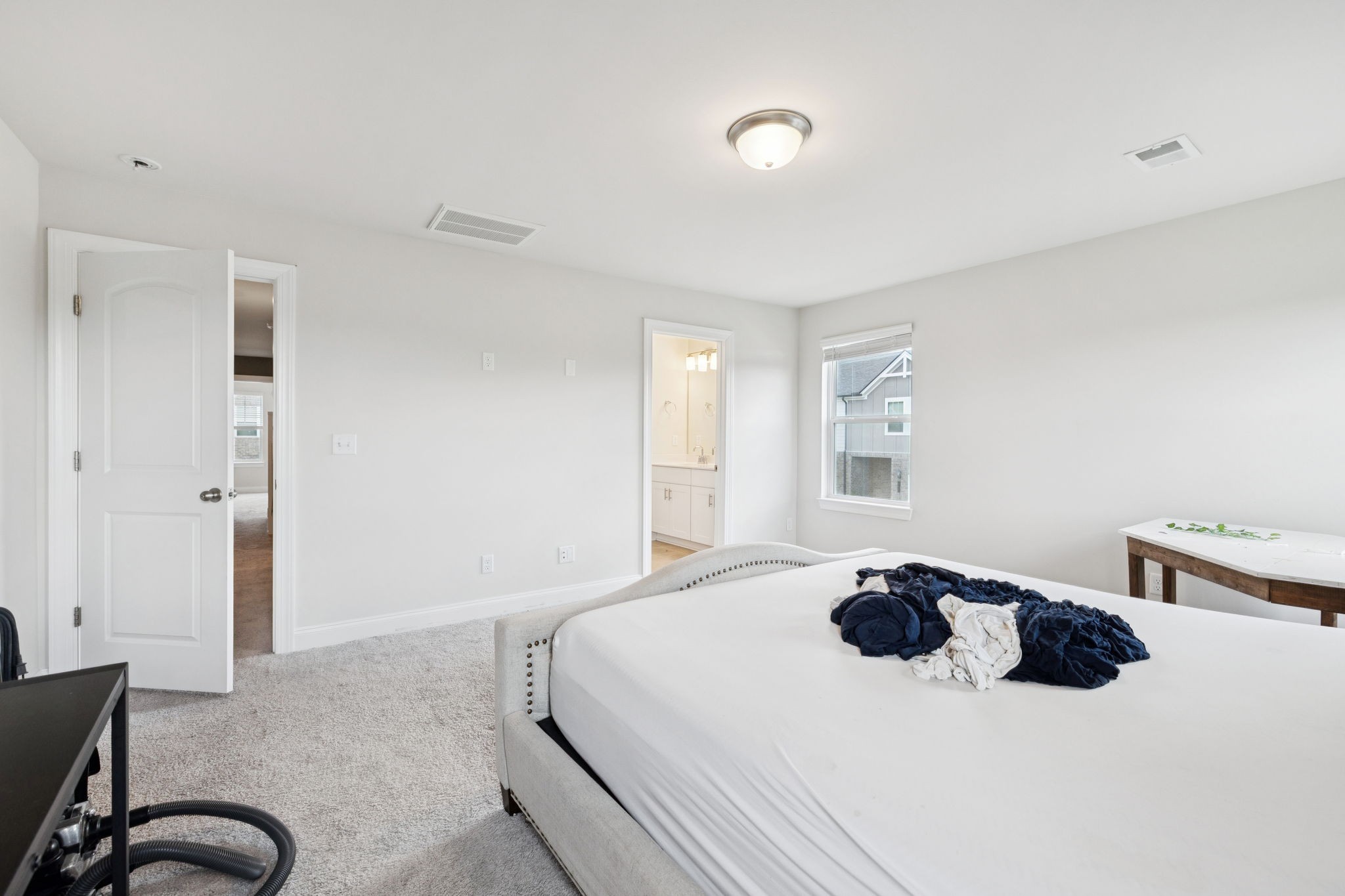 862 Longleaf Lane Columbia, TN 38401 - Photo 23 of 35 a bedroom with a bed and a cabinets