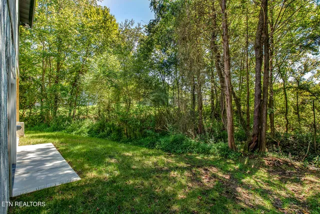 $635,000 | 108 Oostagala Drive, Loudon, TN 37774