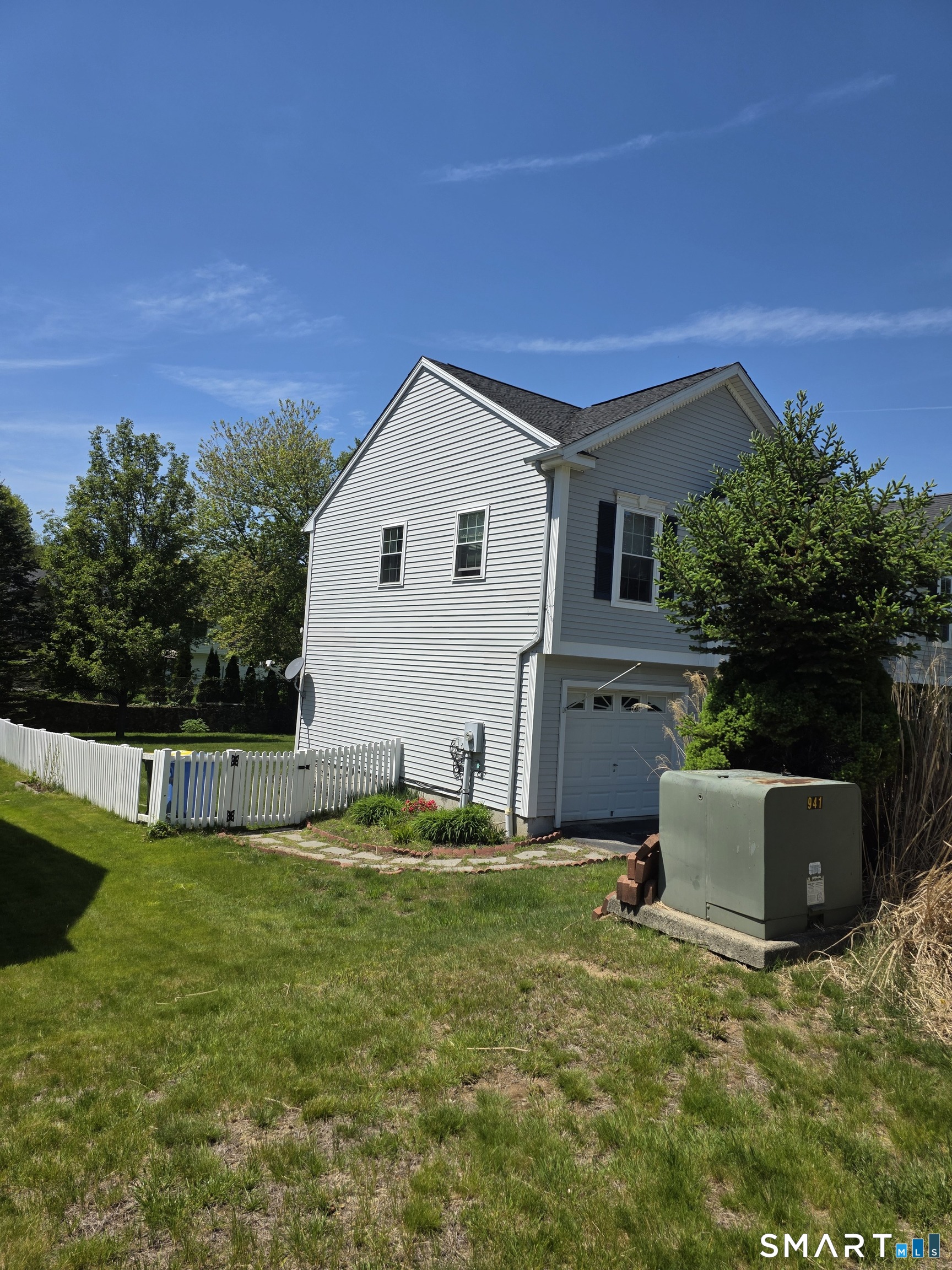 20 George's Court Waterbury, CT 06708 - Photo 6 of 15