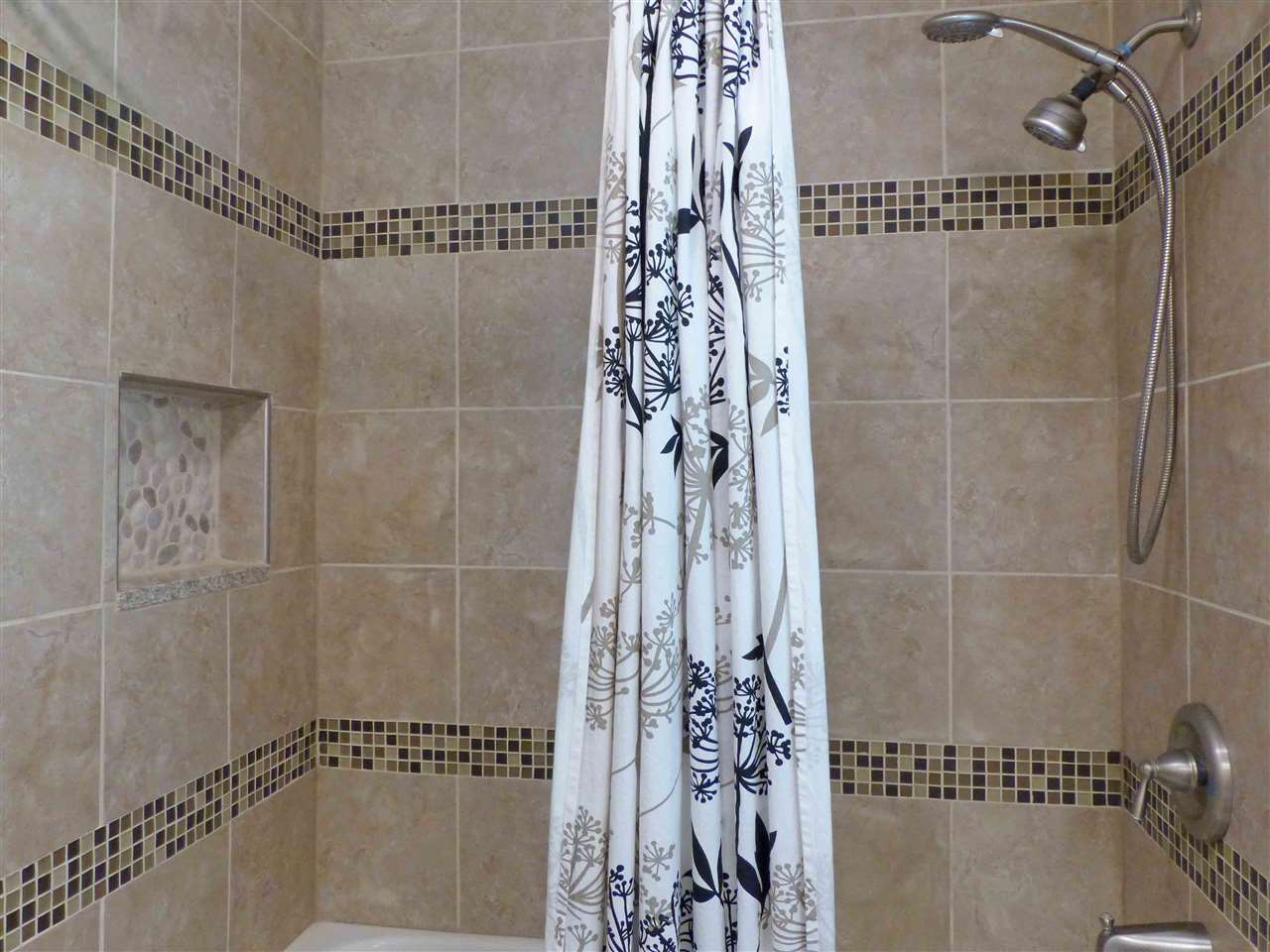 2236 Gary Road Traverse City, MI 49685 - Photo 22 of 33 1846817-21.JPG