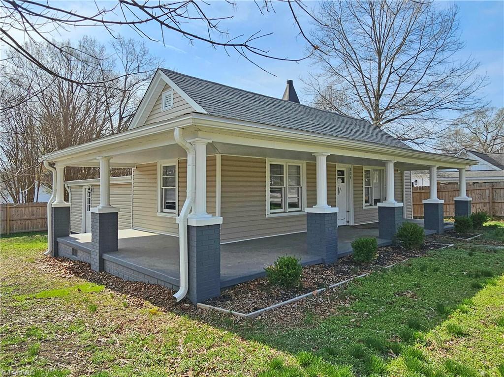 804 Church Street Eden, NC 27288 - Photo 3 of 17