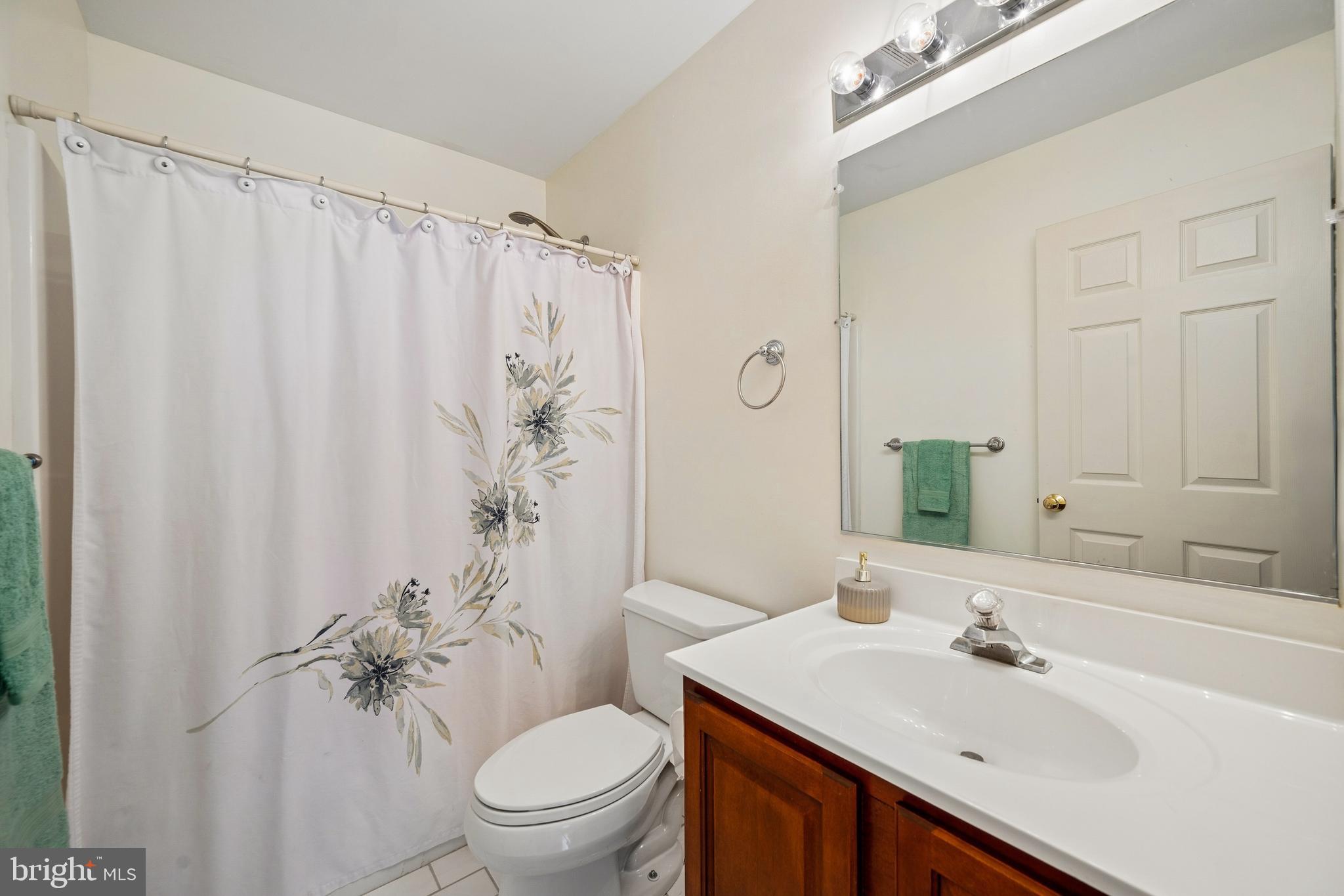 55 Greenmount Road Rising Sun, MD 21911 - Photo 41 of 105 Second floor hall bath with tub/shower
