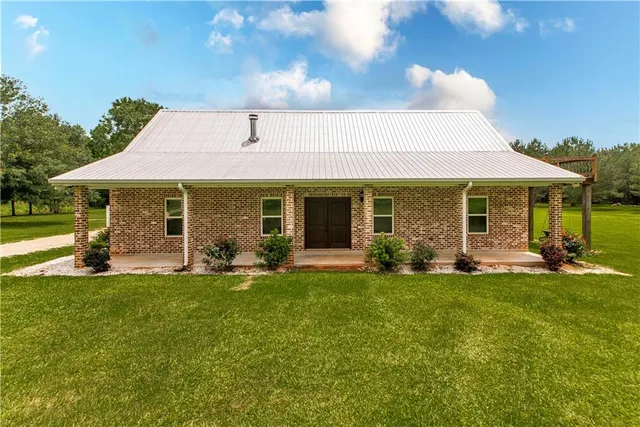 $540,000 | 25194 Sprehe Road, Angie, LA 70426