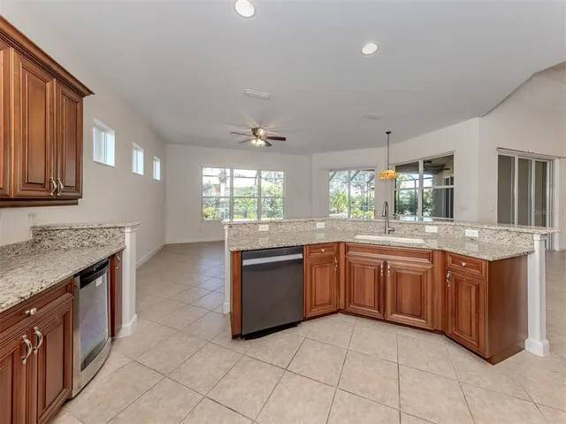 $699,900 | 141 Medici Terrace, North Venice, FL 34275