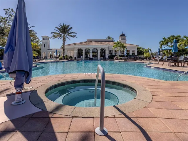 $699,900 | 141 Medici Terrace, North Venice, FL 34275