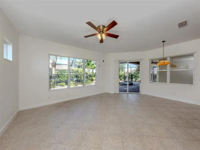 $699,900 | 141 Medici Terrace, North Venice, FL 34275