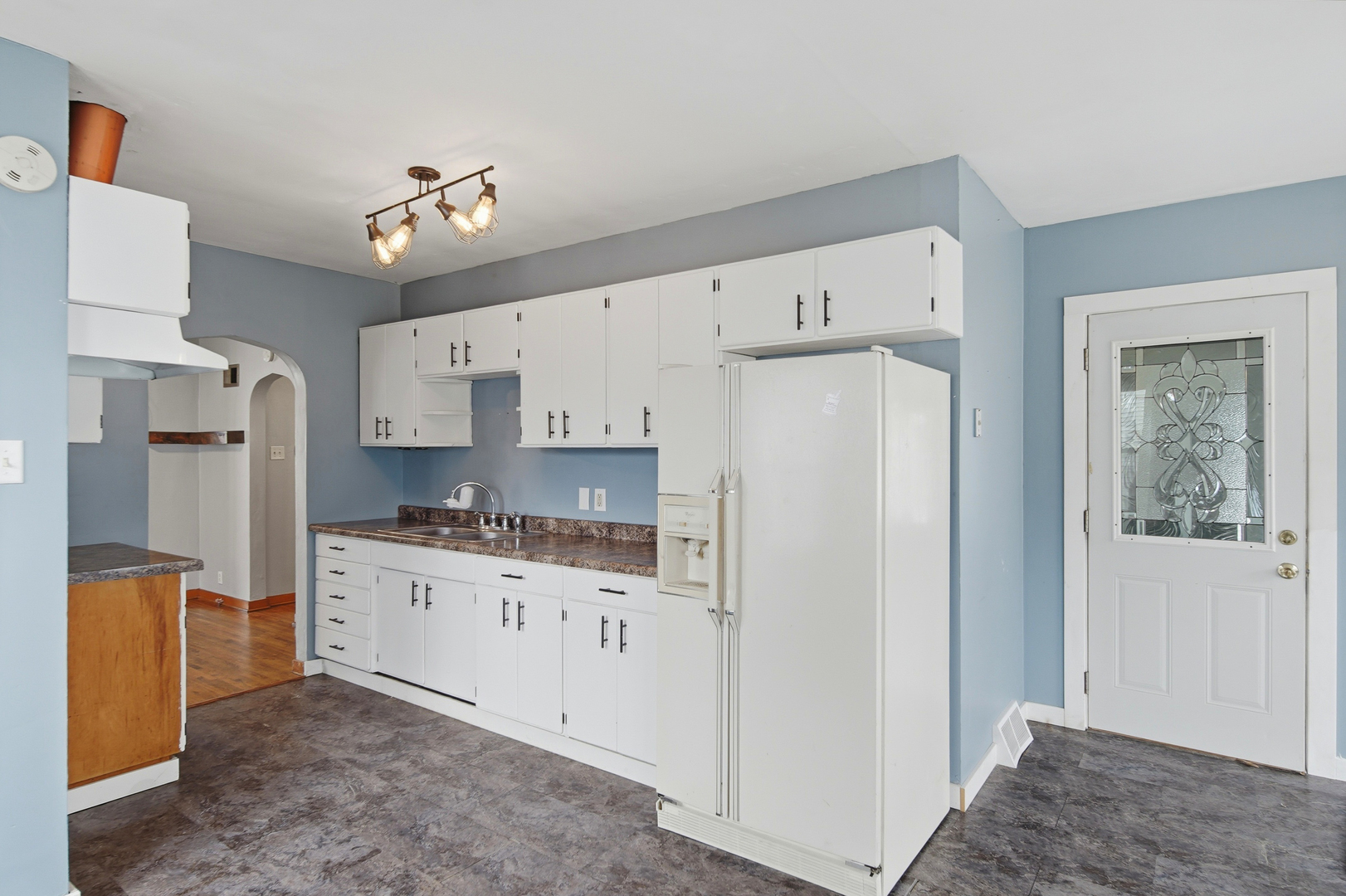 1024 Avery Avenue Dixon, IL 61021 - Photo 7 of 26