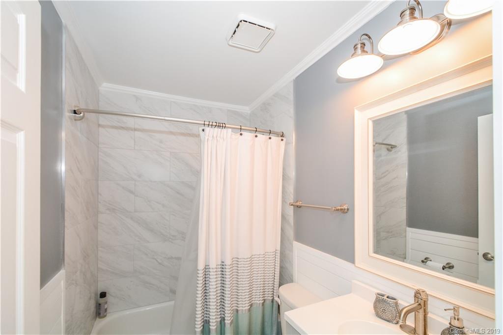 19819 Henderson Road, Unit M Cornelius, NC 28031 - Photo 12 of 17 Gallery Image 12