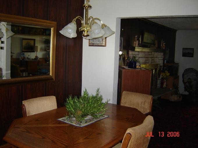 1291 North Track Road Wapato, WA 98951 - Photo 4 of 18 a view of a dining room with furniture