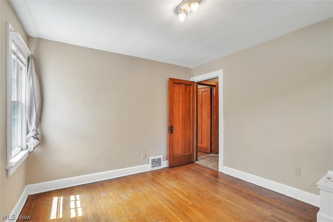 3949 Northampton Road Cleveland Heights, OH 44121 - Photo 15 of 24 Gallery Image 15