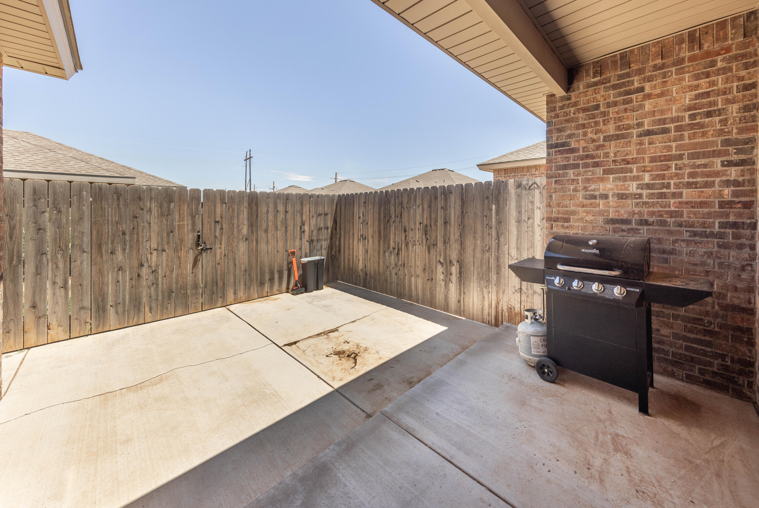 5510 Lehigh Street Lubbock, TX 79416 - Photo 31 of 32 a view of a backyard