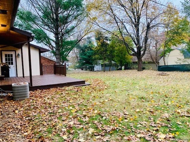 3866 Ellisia Road Commerce Township, MI 48382 - Photo 22 of 22 IMG_1922.jpg