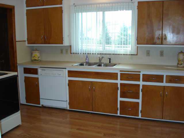 128 Hilliard Rome Road Columbus, OH 43228 - Photo 2 of 5 Gallery Image 2