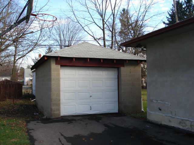 128 Hilliard Rome Road Columbus, OH 43228 - Photo 4 of 5 Gallery Image 4