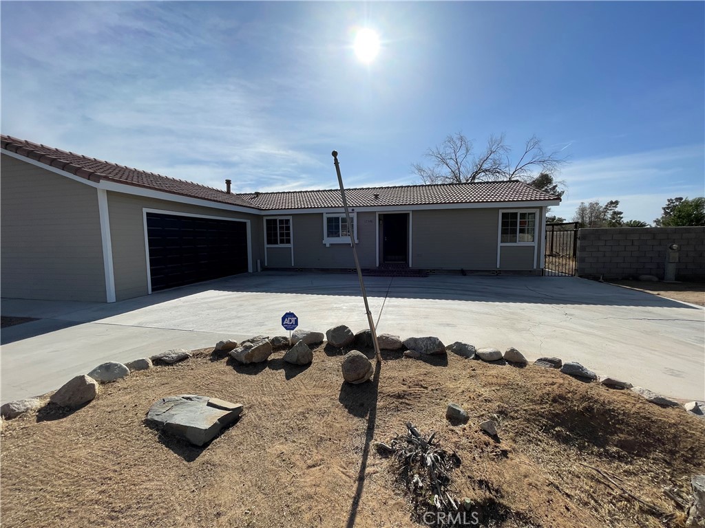 12546 Navajo Road Apple Valley, CA 92308 - Photo 21 of 27